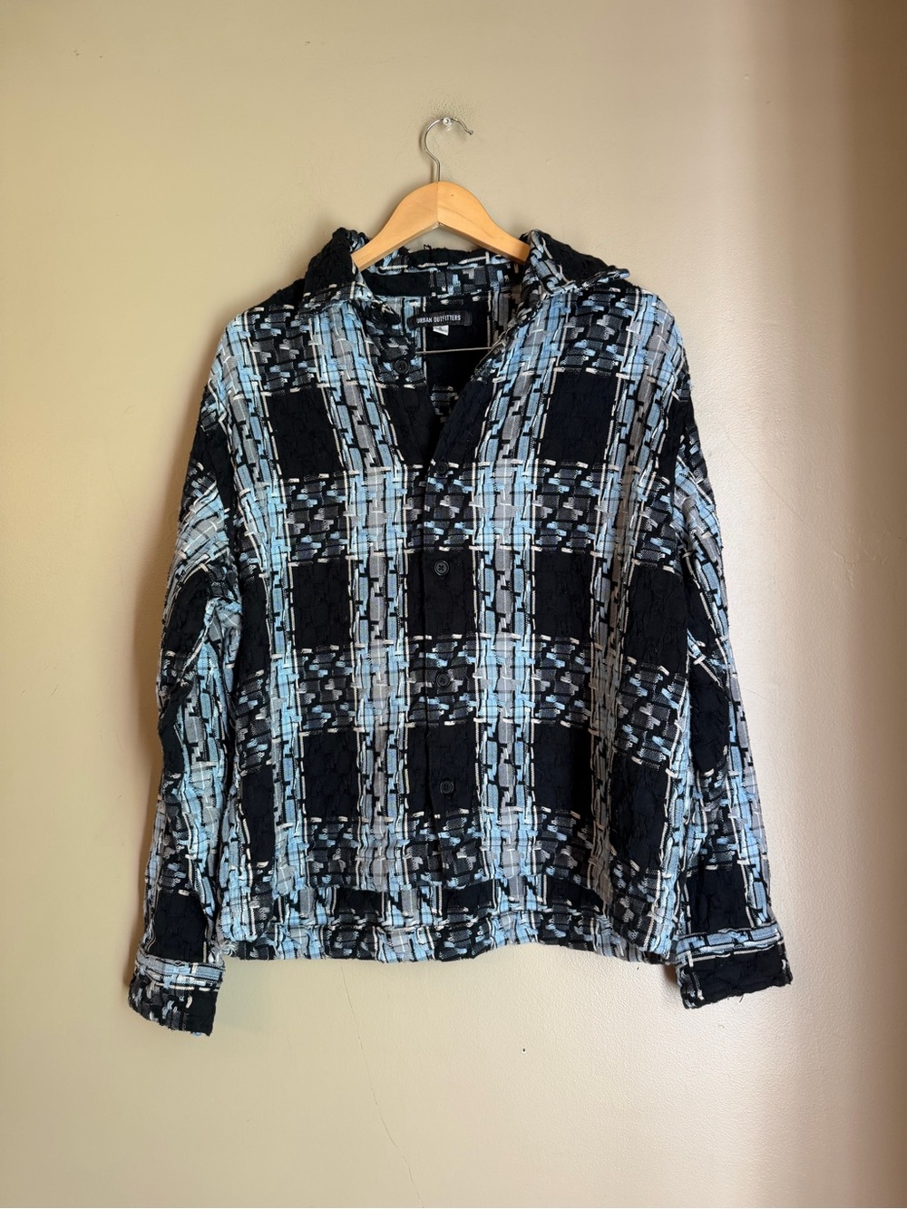Urban Outfitters Textured Blue/Black Plaid Long Sleeve Shirt Jacket Men’s Small